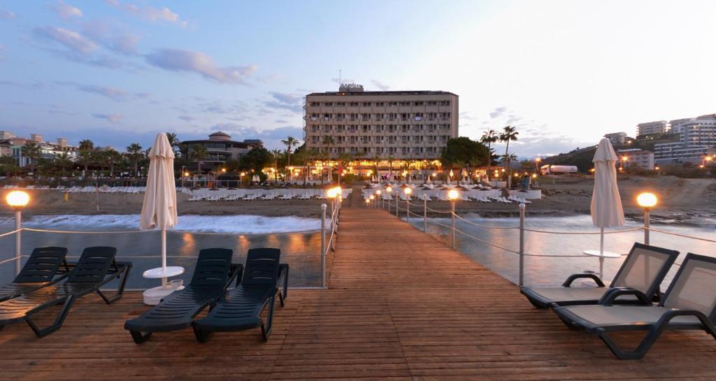 انی تاس هتل Anitas Hotel