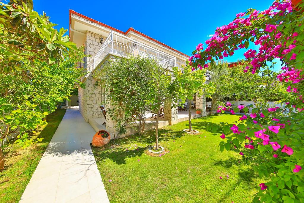 هتل Alacati Sorf Hotel (Hotel), Alaçatı (Turkey) Deals