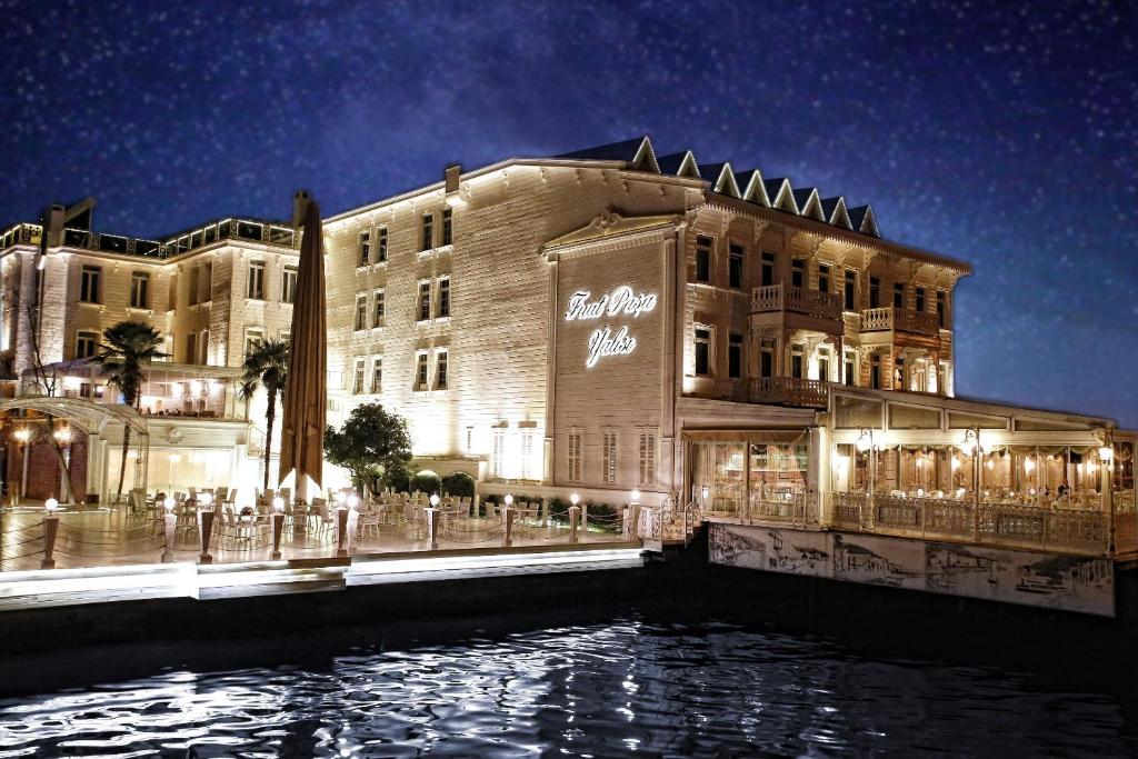 هتل فوات پاسا یالیسی - اسپیشال کاتگوری بسفر Fuat Pasa Yalisi - Special Category Bosphorus