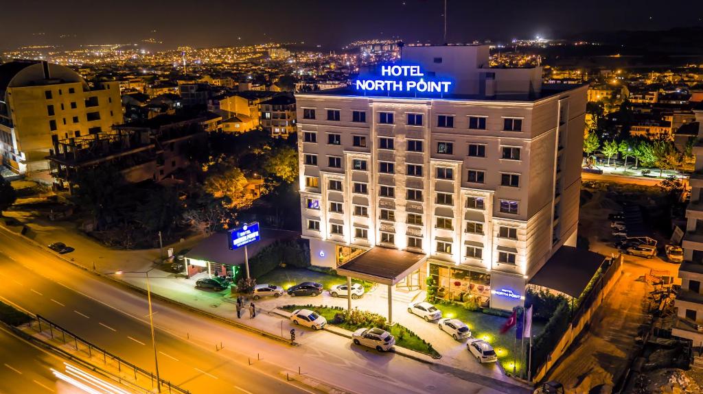 نورت پوینت هتل North Point Hotel