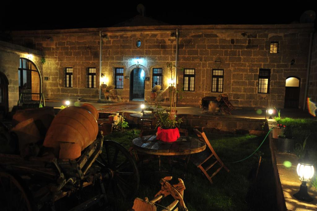 هتل Osmanoglu Hotel (Hotel), Guzelyurt (Turkey) Deals