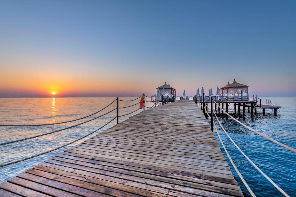 هتل آمارا کامفورت ریزورت Amara Comfort Resort