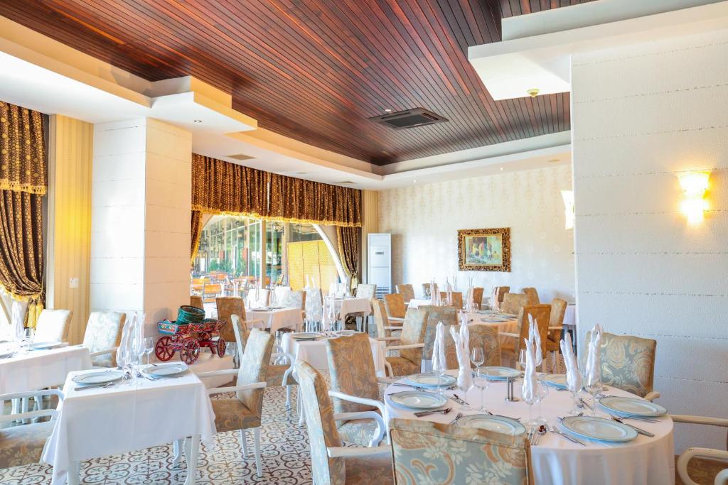 هتل کریستال پرستیژ الیت - Crystal Prestige Elite