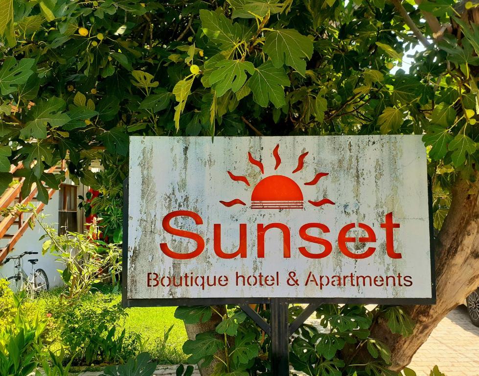 Sunset Boutique Hotel & Apartments