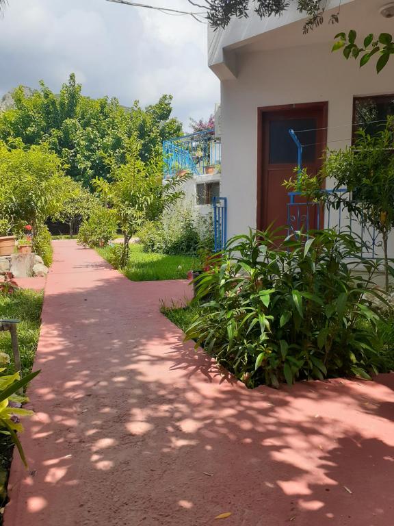 Sunset Boutique Hotel & Apartments