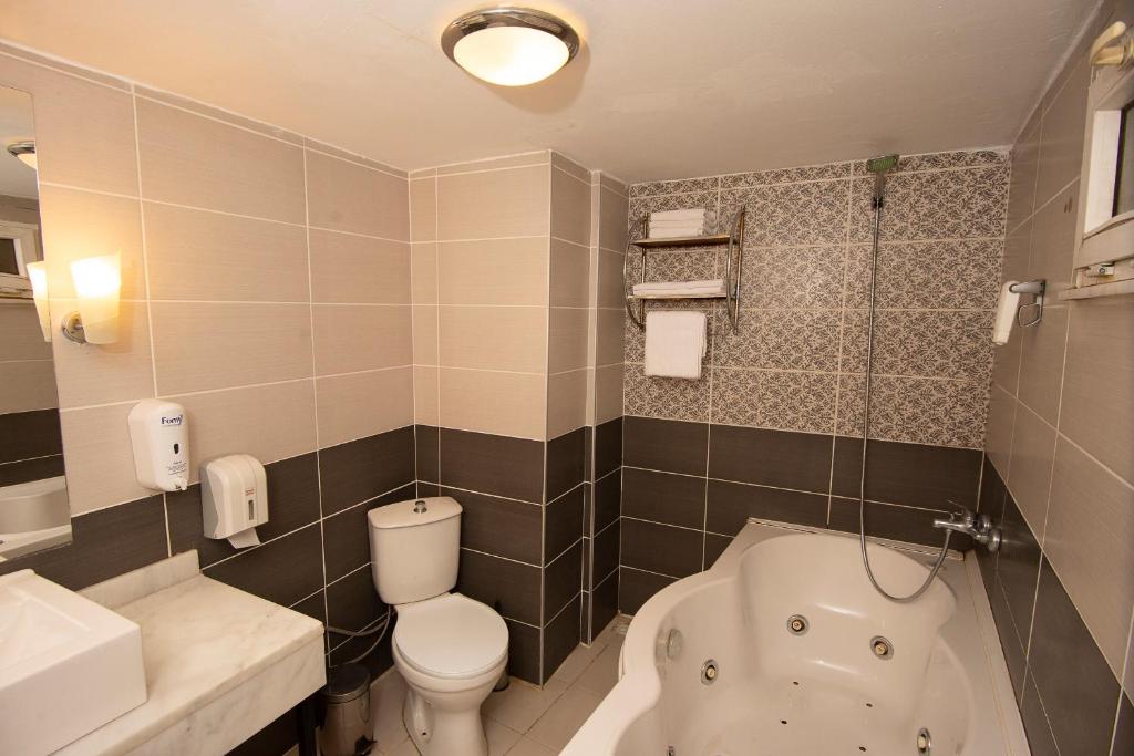 اس‌آر‌اف هتل SRF Hotel