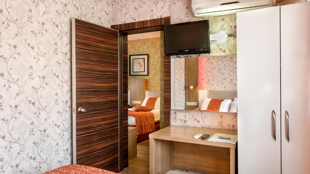 بلپورت بیچ هتل Belport Beach Hotel